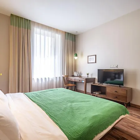 Kaiyue Hotel Zhongshan Road St Michael'S Cathedral And Zhanqiao Pier 青島市 エクステリア 写真
